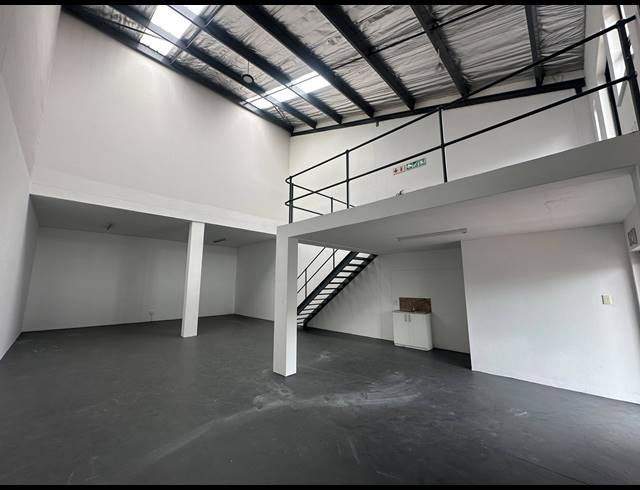 146M² WAREHOUSE FOR SALE IN BARBEQUE DOWNS